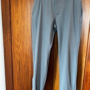 Under Armour Men's Gray Golf Chinos